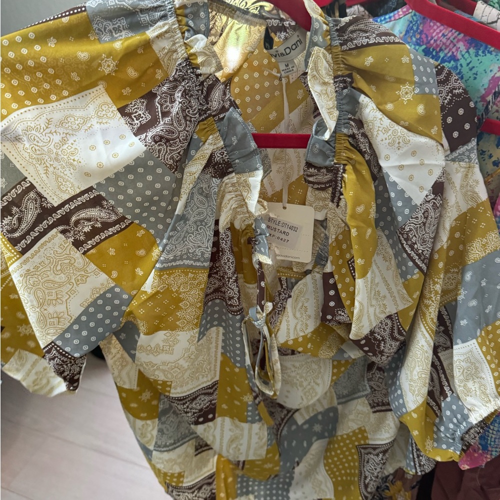 NWT top